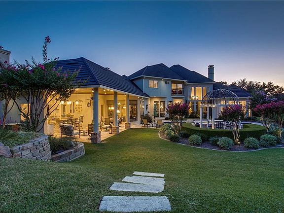 3rd image of 4628 Pine Valley Dr