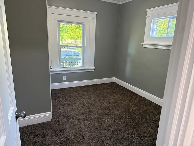 10302 Lamontier Ave — Photo 10