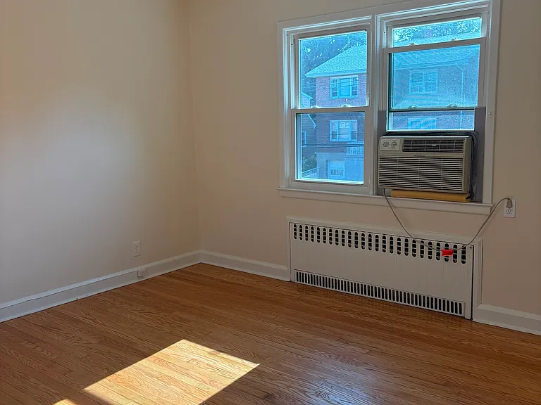 125 Murray Ave — Photo 12