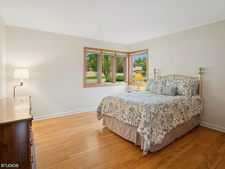 43 N Mount Prospect Rd — Photo 9