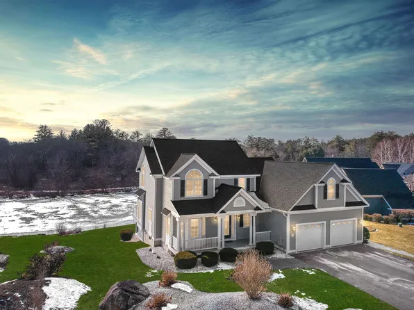 13 Hawkins Pond Lane, Salem, NH 03079-1899