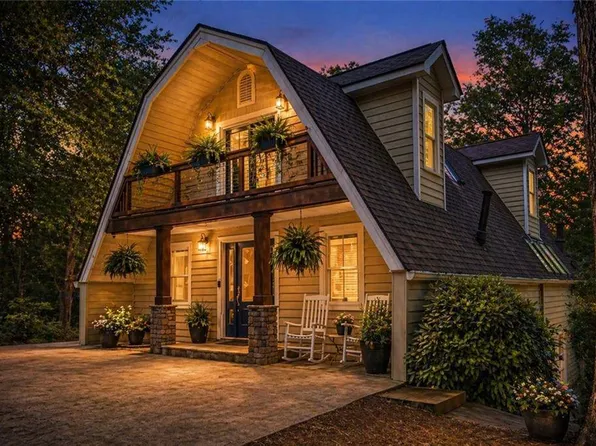 2690 Pass Cir, Gainesville, GA 30506
