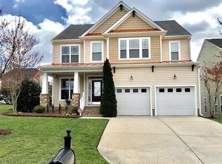 3260 Groveshire Dr, Raleigh, NC 27616