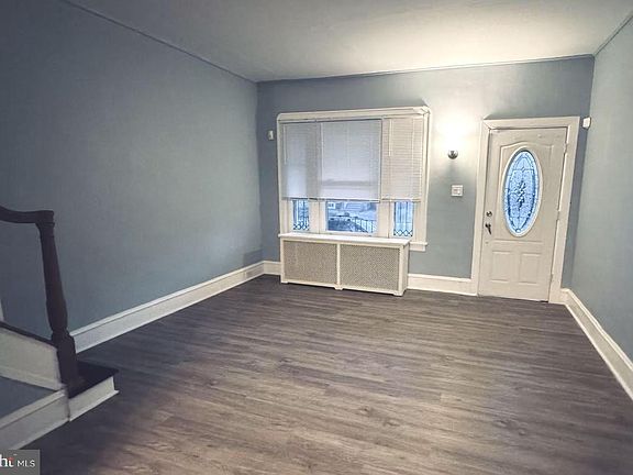 5th image of 533 Robbins St