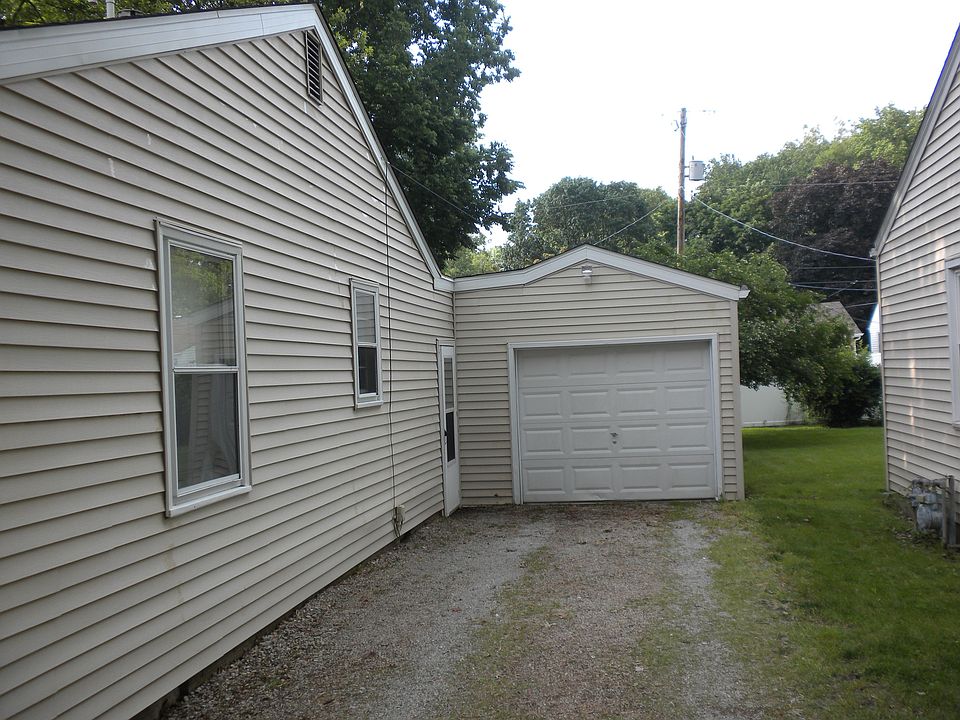 2nd image of 3 Homewood Ct