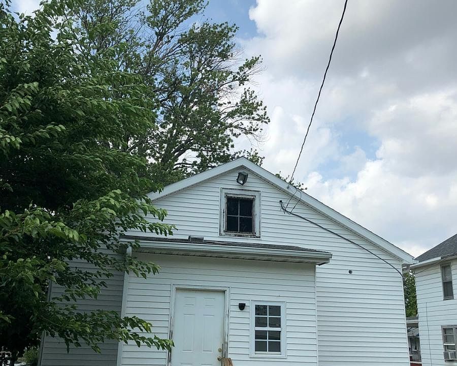 2nd image of 645 Colburn St