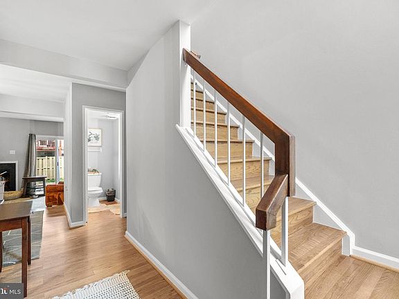 3rd image of 8773 Village Green Ct