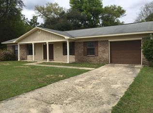 5900 Starlite Ln, Milton, FL 32570
