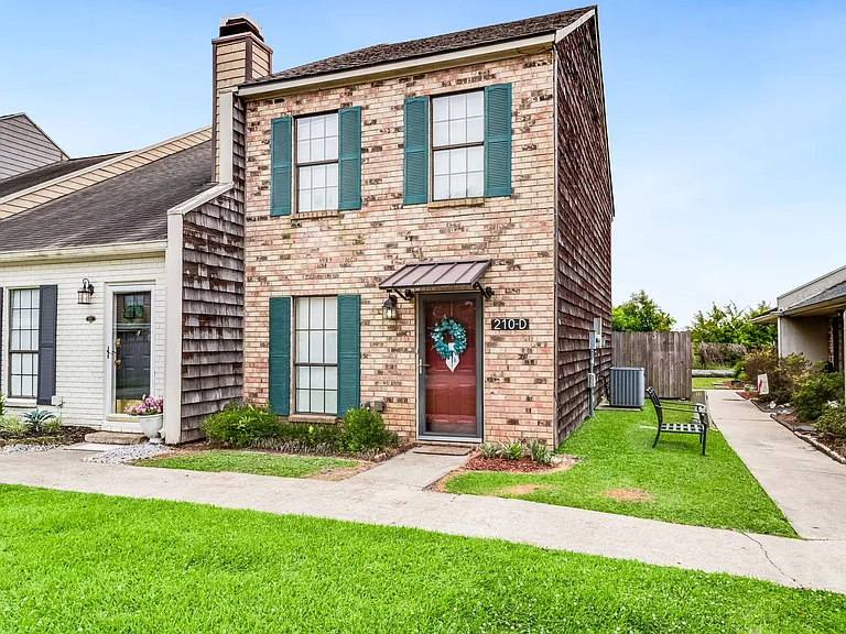 210 Long Plantation Blvd #D — Photo 19