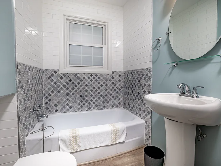 2404 Francis St #2404 — Photo 9