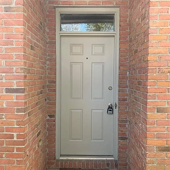 1425 Blairwood — Photo 2