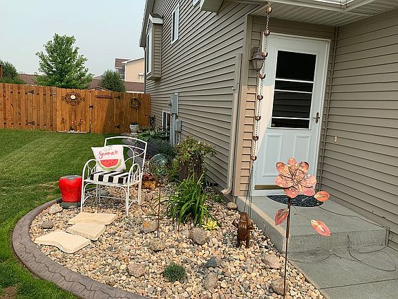 2nd image of 3521 Eagle Run Ln