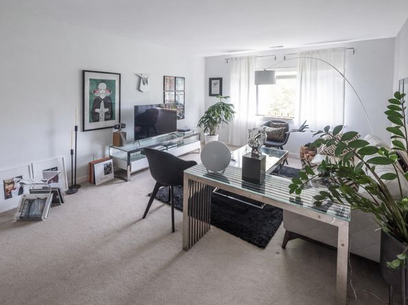 11500 Fairway Dr APT 402