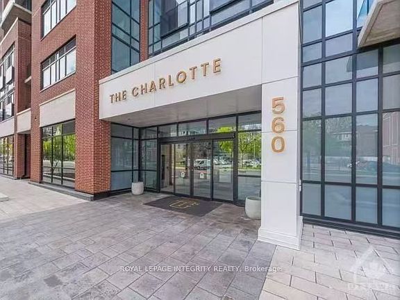 2nd image of 560 Rideau St #522