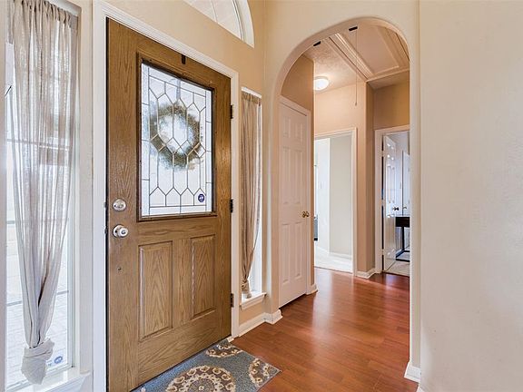 4th image of 9026 Uppercove Cir