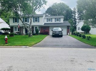 1731 Glen Valley Dr, Toledo, OH 43614