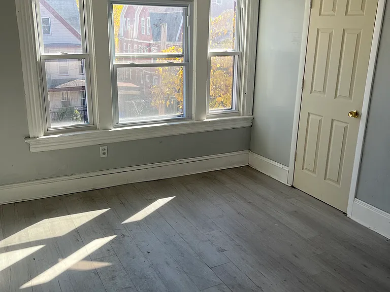 69 Cabot St #3 — Photo 6