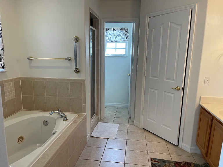 284 Vista Dr — Photo 6
