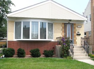 8716 40th St, Lyons, IL 60534