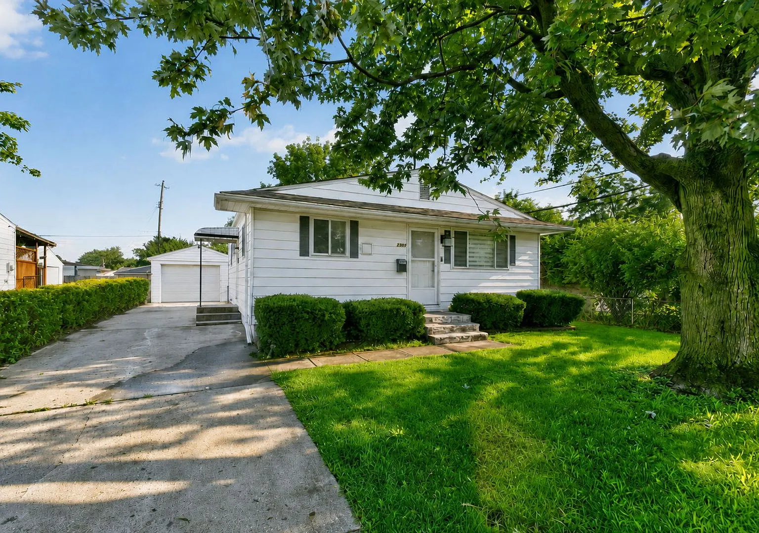 Updated 3 Bedroom Home Available Now! — Photo 1