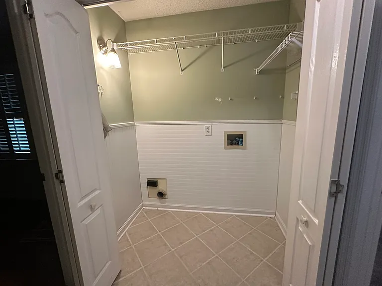 101 Foxwatch Cir — Photo 36