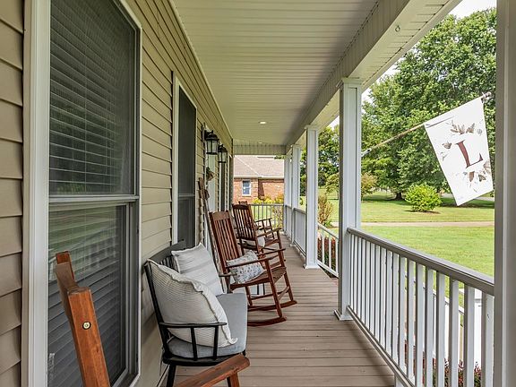 4th image of 6421 Yeatman Ln