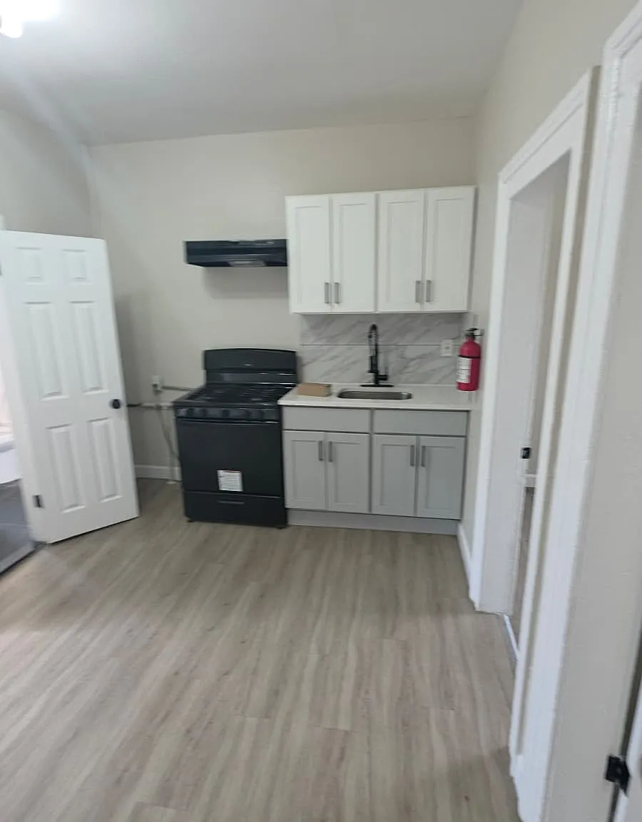 2 bed, $1,700 — Photo 1