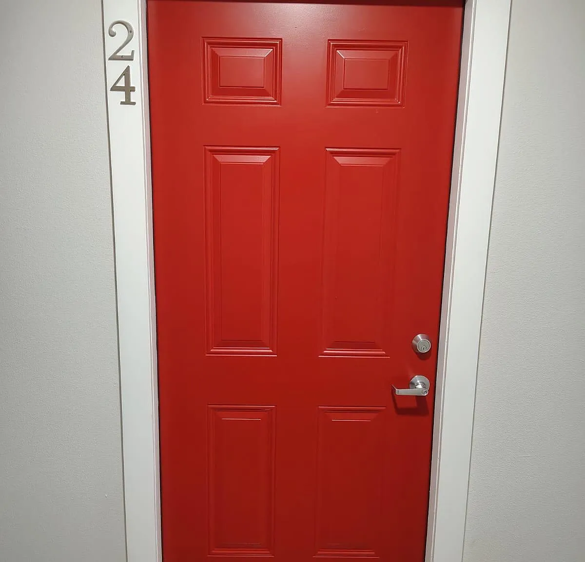2 bed, 725 sqft, $1,295 — Photo 1