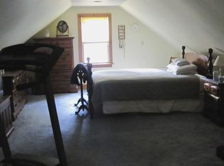 86 Pleasant St, East Longmeadow, MA 01028