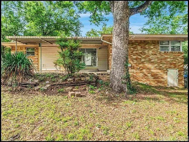 1800 Northwood Rd — Photo 25