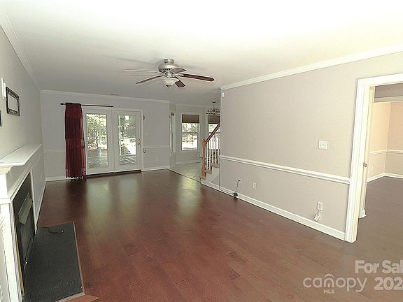 3rd image of 1554 Orange Hill Ct