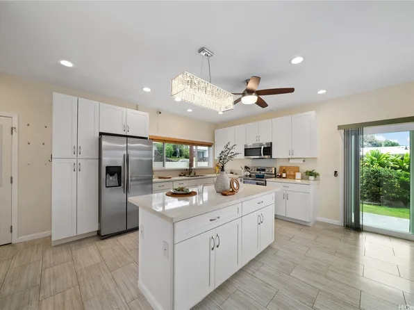 1930 Nehoa Pl, Honolulu, HI 96822