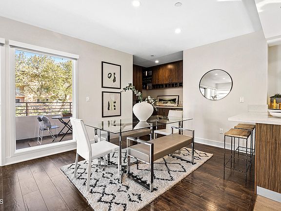 5th image of 2428 E Del Mar Blvd Unit 201