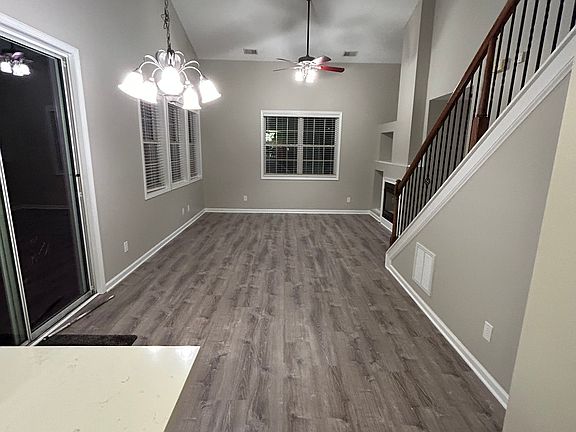 5th image of 214 Manley Ct