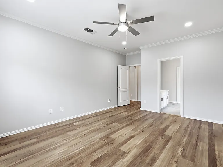 14710 Crystal Lake Dr — Photo 28