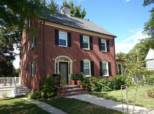 5 Grayfield Ave, West Roxbury, MA 02132