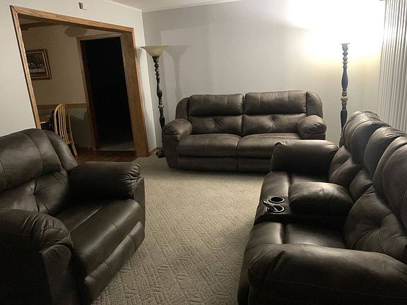 2nd image of 714 W 12th St