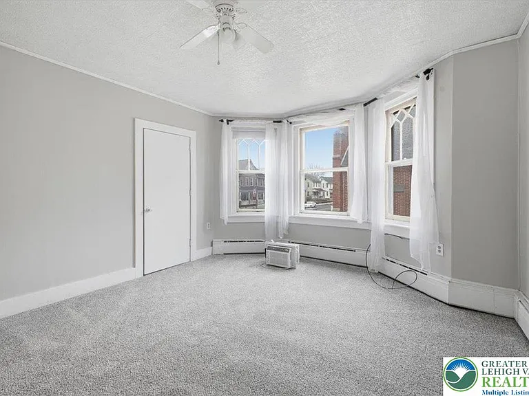 1229 Main St — Photo 17