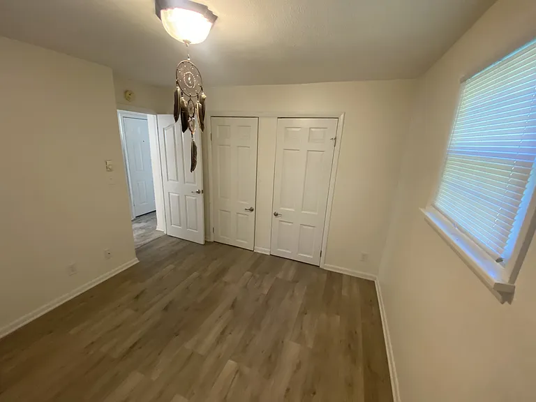 374 W Rhudes Creek Rd #1 — Photo 4
