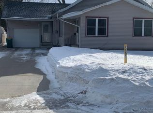 1611 Sunset St, Albert Lea, MN 56007