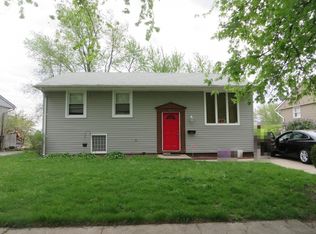 22491 Yates Ave, Sauk Village, IL