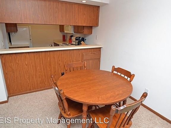 5th image of N110W16931 Ashbury Cir