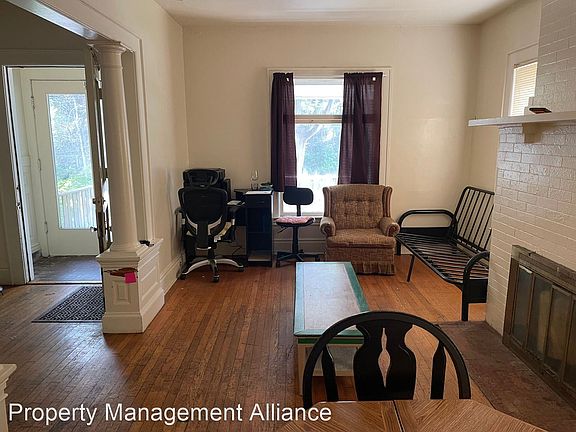 5th image of 728 Westcott St