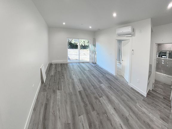 2nd image of 5424 Garden Grove Ave