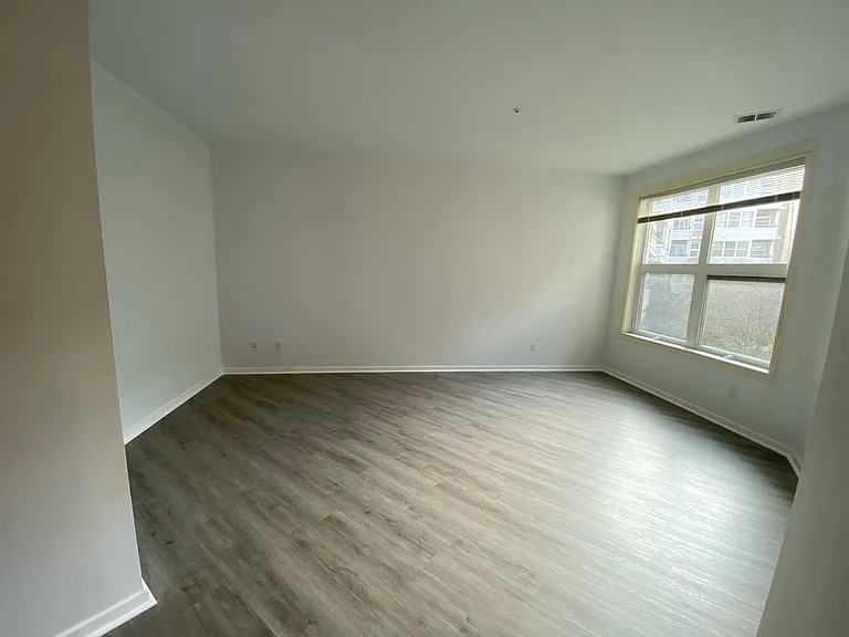 10045 NE 1st St #220 — Photo 7