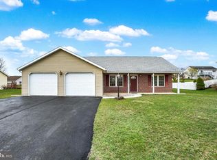 416 Freedom Dr, Shippensburg, PA 17257