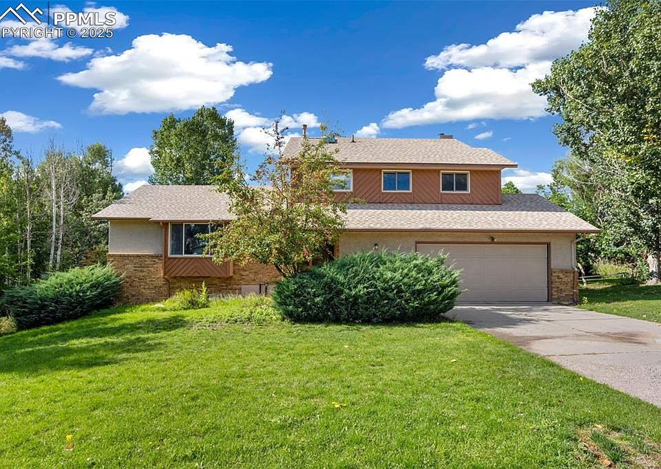 1st image of 320 Palm Springs Dr