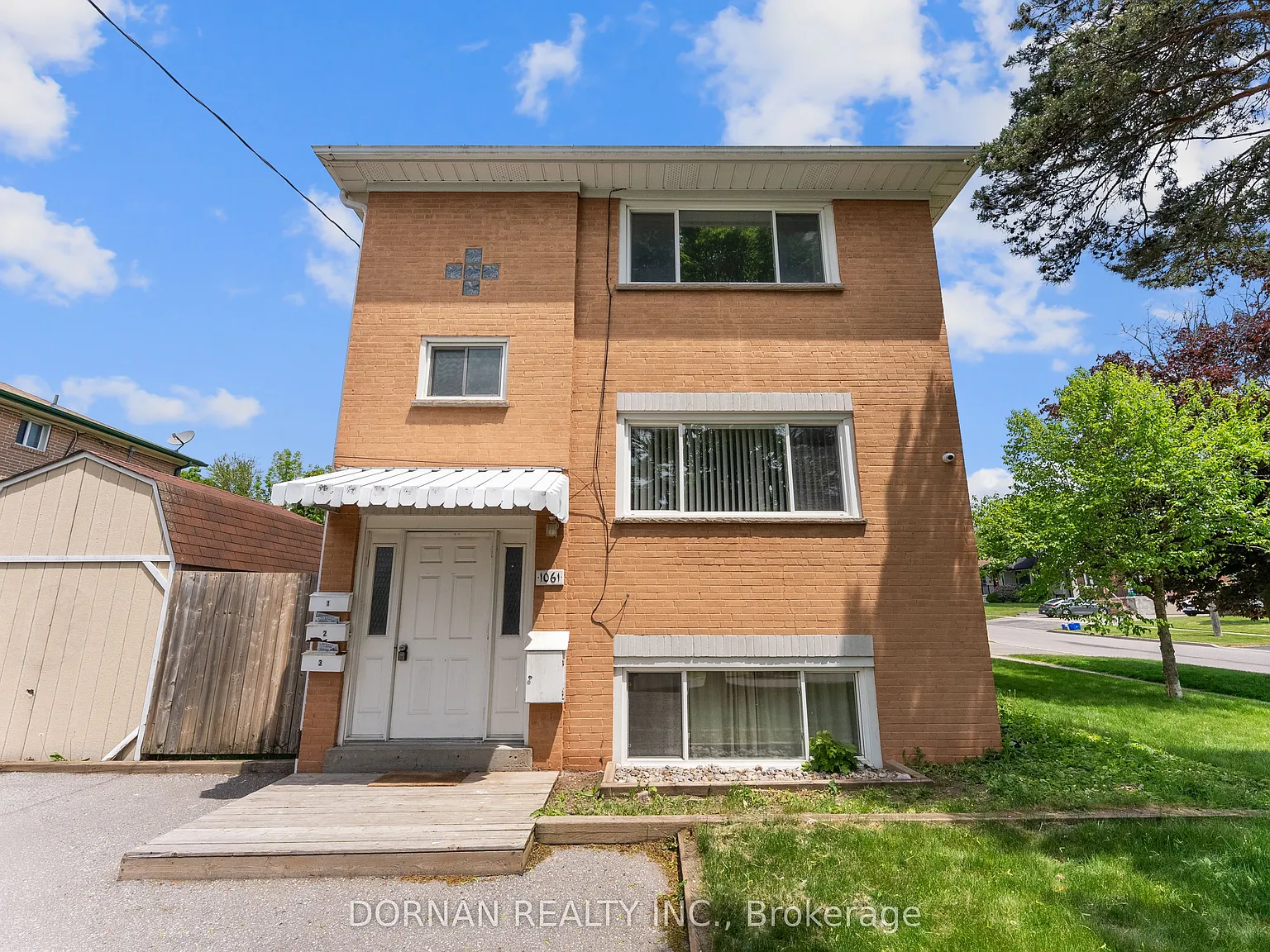 2 bed, $1,900 — Photo 1