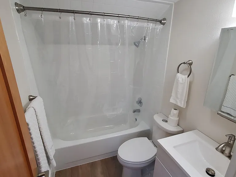 224 S 13th St #2 — Photo 11