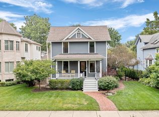 610 N Ellsworth St, Naperville, IL